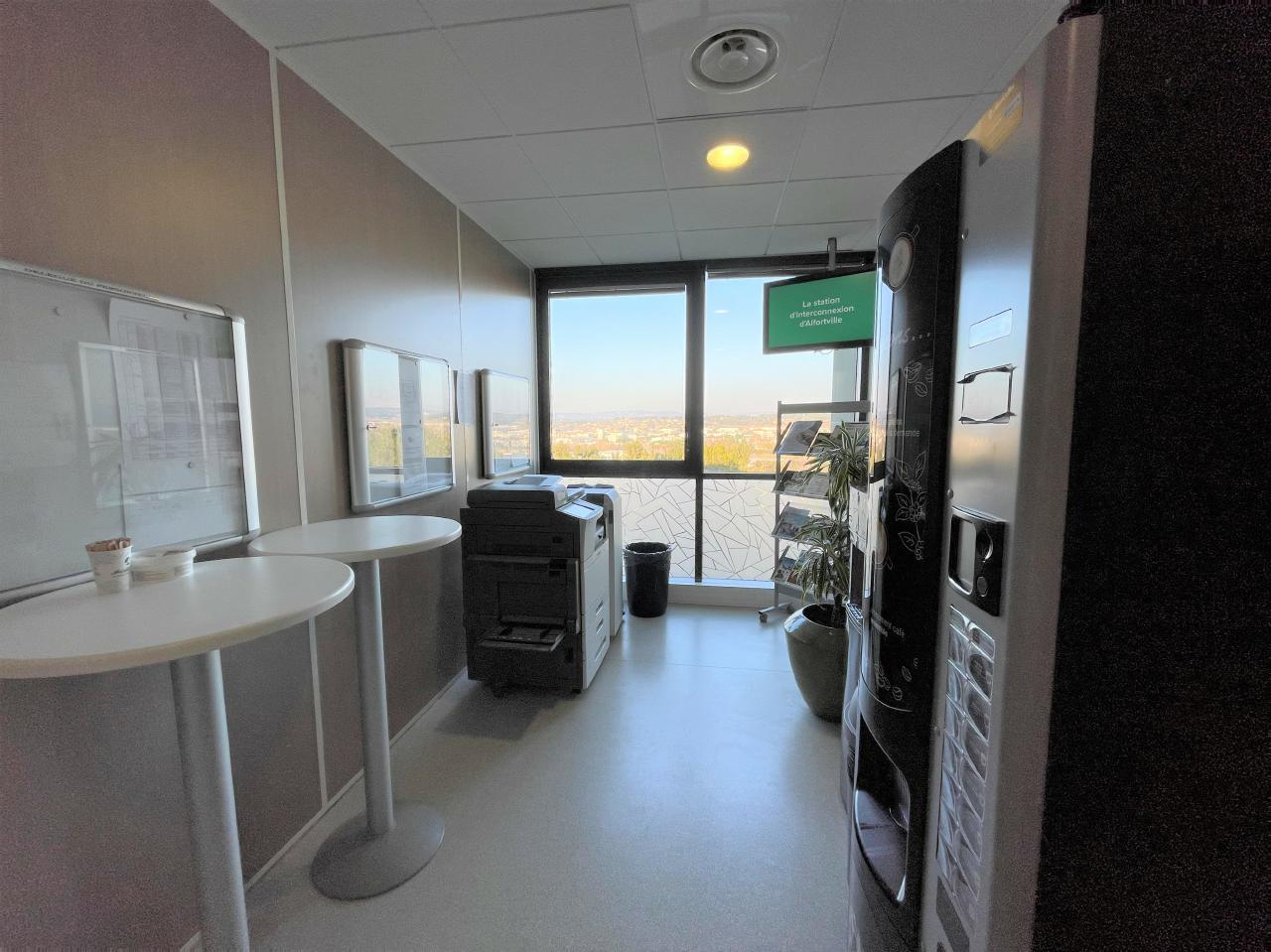 Bureau Aix-en-Provence 72m² Location bureau Aix-en-Provence Bouches-du-Rhône OLBUR2309247 2